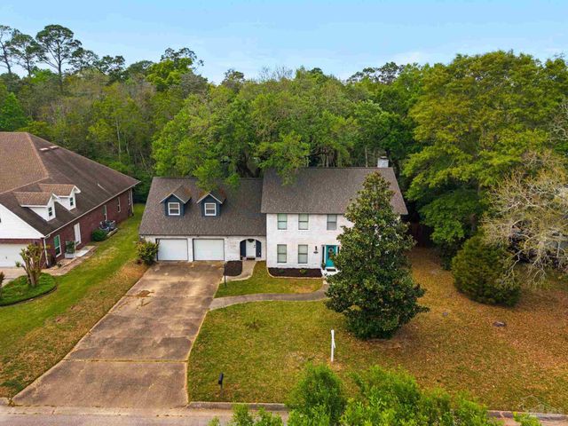 9012 Woodrun Rd, Pensacola, FL 32514