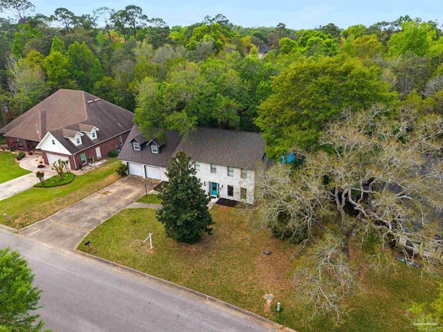 9012 Woodrun Rd, Pensacola, FL 32514