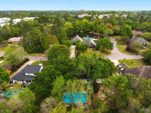9012 Woodrun Rd, Pensacola, FL 32514