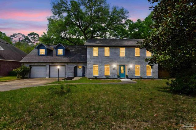 9012 Woodrun Rd, Pensacola, FL 32514