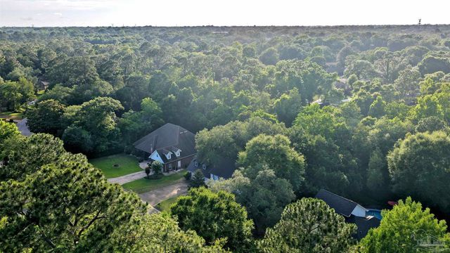 9012 Woodrun Rd, Pensacola, FL 32514