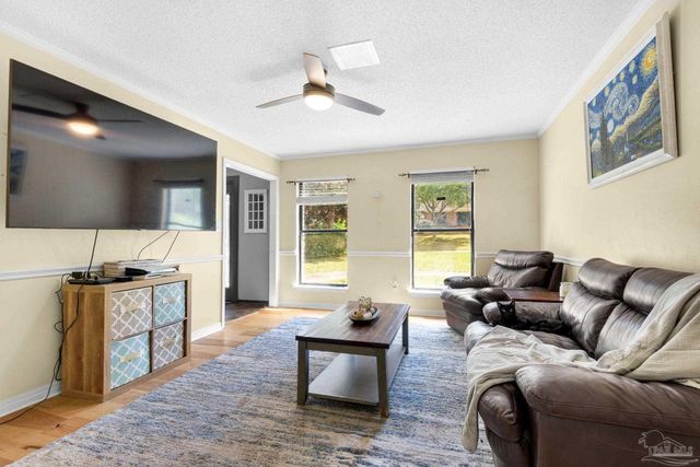 9012 Woodrun Rd, Pensacola, FL 32514