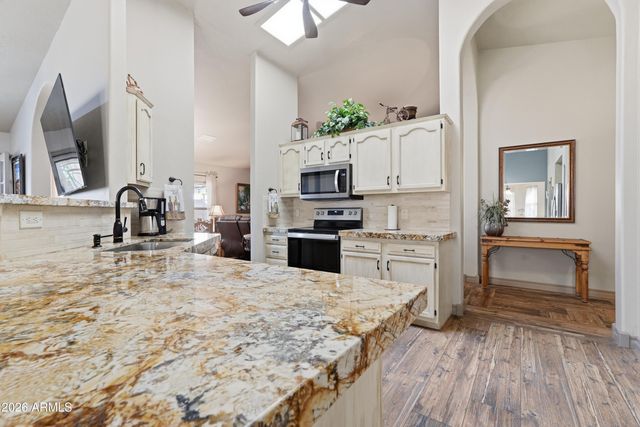 546 S 26TH Street, Mesa, AZ 85204