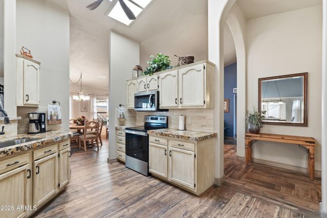 546 S 26TH Street, Mesa, AZ 85204