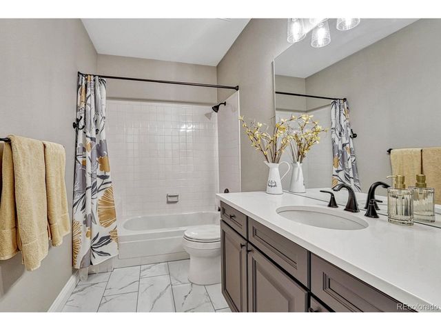 7411 Pembroke Ct, Castle Pines, CO 80108