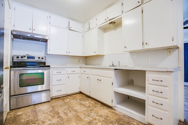 1309 5th Avenue, Ballinger, TX 76821