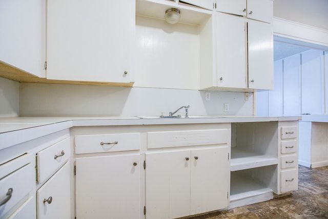 1309 5th Avenue, Ballinger, TX 76821