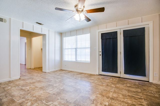 1309 5th Avenue, Ballinger, TX 76821