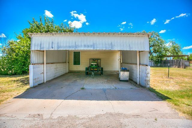 1309 5th Avenue, Ballinger, TX 76821