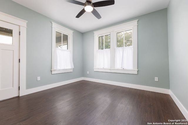 112 Idlewilde Blvd, Comfort, TX 78013