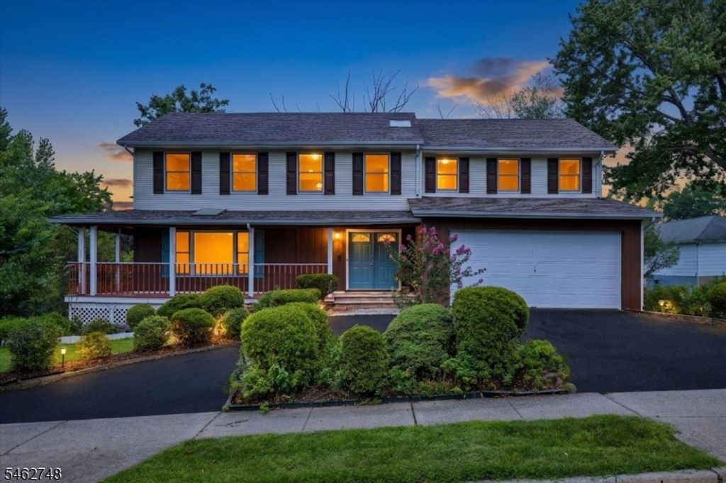 156 River Rd, New Milford Boro, NJ 07646 — photo 2