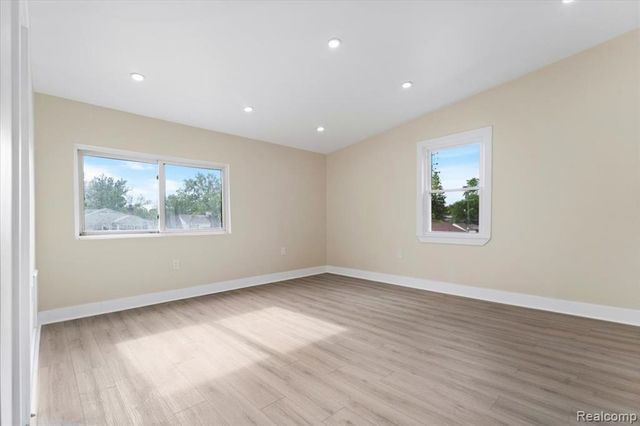 16171 Glastonbury Road, Detroit, MI 48219