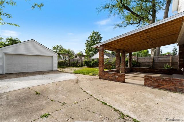 16171 Glastonbury Road, Detroit, MI 48219