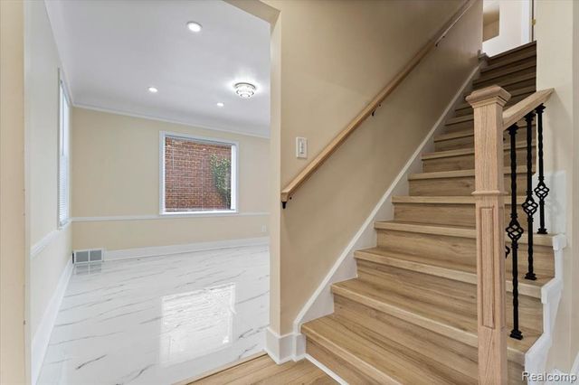 16171 Glastonbury Road, Detroit, MI 48219