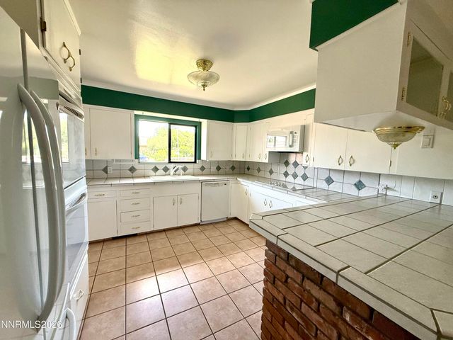 46 Maple Drive, Yerington, NV 89447