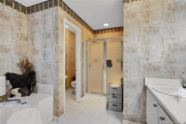 1932 Ashridge Drive, Fayetteville, NC 28304