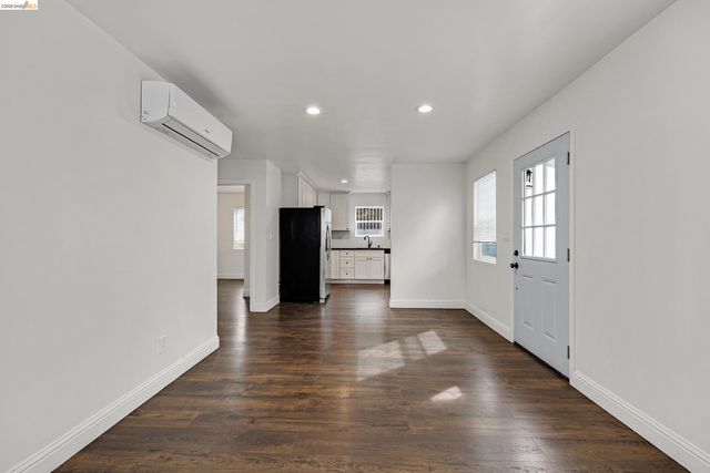 1833 108Th Ave, Oakland, CA 94603