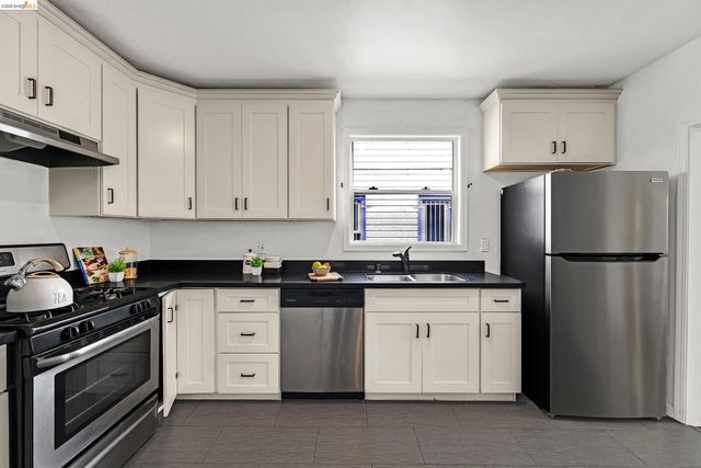 1833 108Th Ave, Oakland, CA 94603