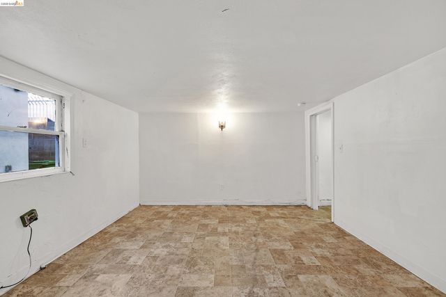 1833 108Th Ave, Oakland, CA 94603