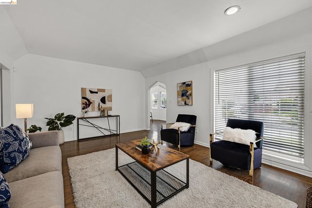 1833 108Th Ave, Oakland, CA 94603