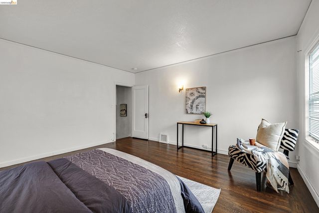 1833 108Th Ave, Oakland, CA 94603