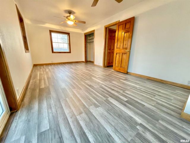 274 Oaktree Ave Avenue, Salem, IL 62881