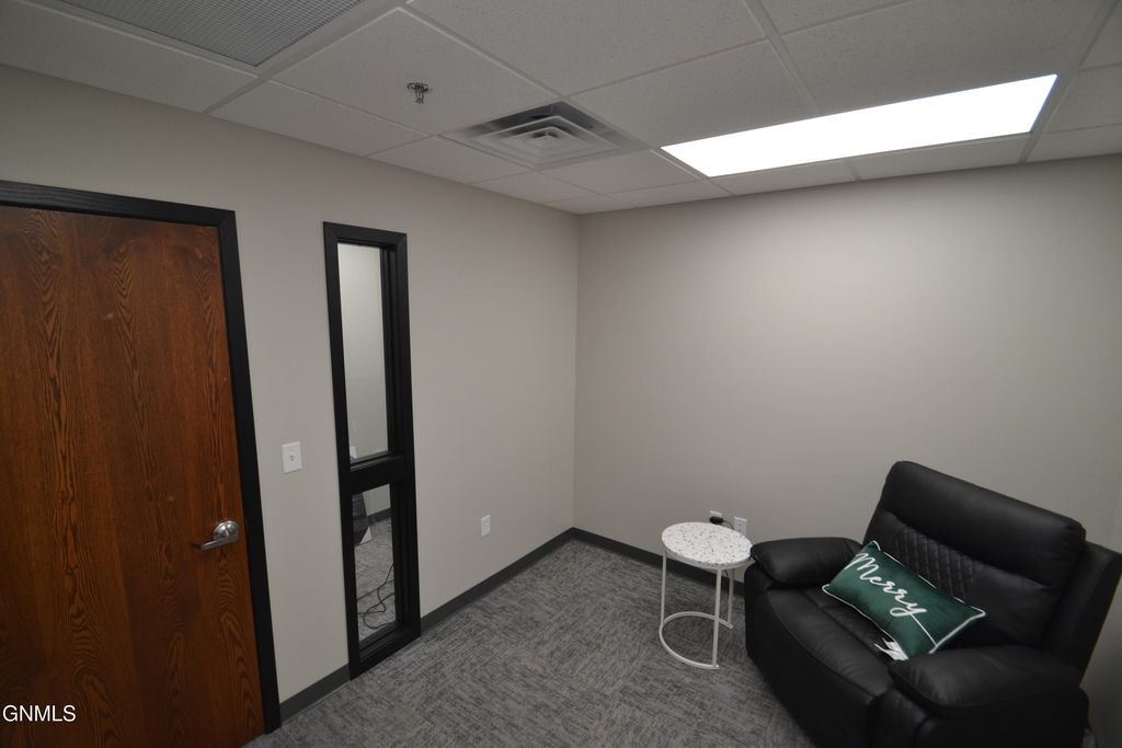 418 E Rosser Avenue, Bismarck, ND 58501 photo 3