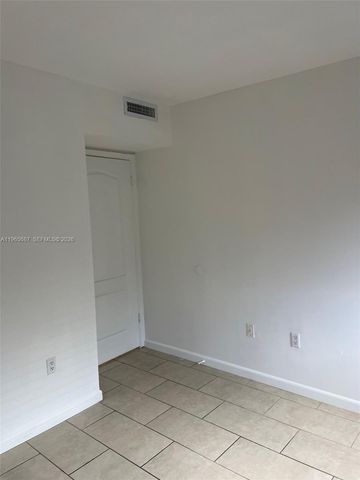 12645 SW 91st St 202, Miami, FL 33186