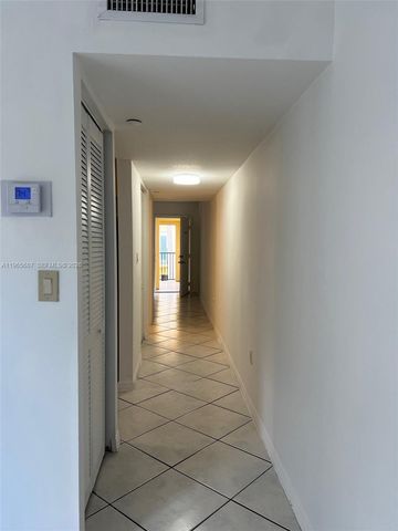 12645 SW 91st St 202, Miami, FL 33186