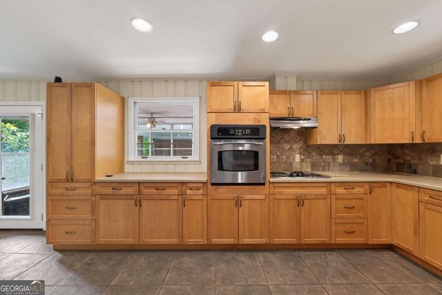 5117 Lakewood Drive, Acworth, GA 30101