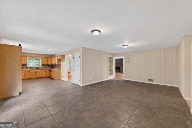 5117 Lakewood Drive, Acworth, GA 30101