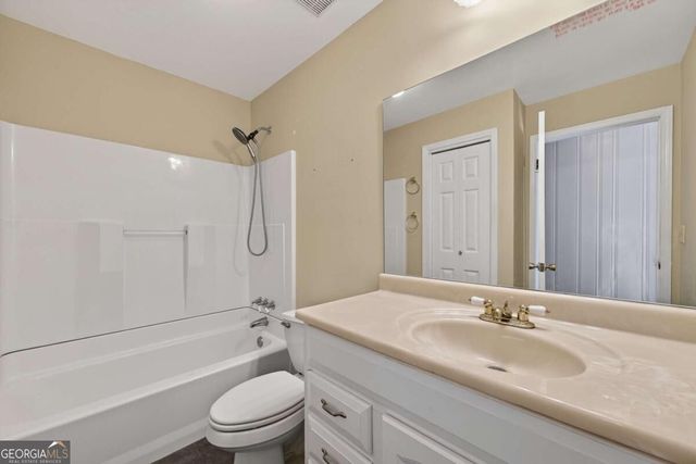 5117 Lakewood Drive, Acworth, GA 30101