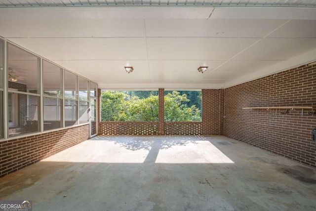 5117 Lakewood Drive, Acworth, GA 30101