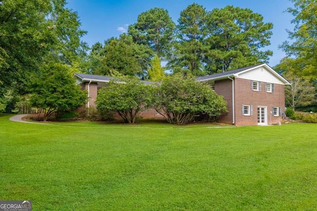 5117 Lakewood Drive, Acworth, GA 30101
