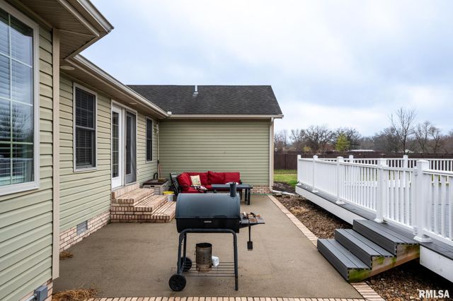 15503 Karigan Lane, Johnston City, IL 62951