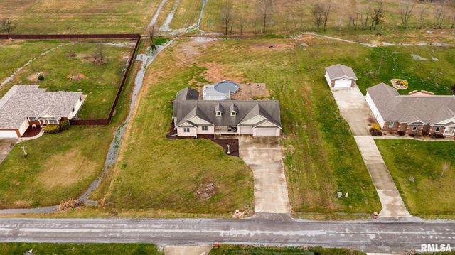 15503 Karigan Lane, Johnston City, IL 62951