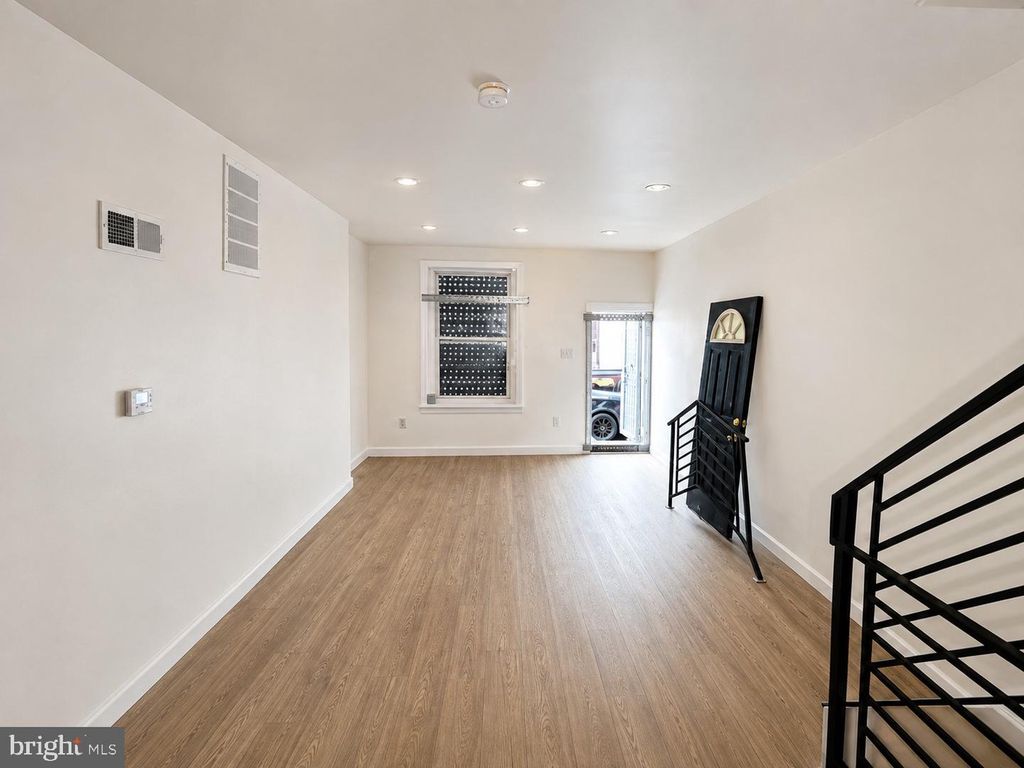 1748 N BAMBREY ST, Philadelphia, PA 19121 — photo 3