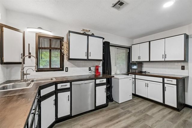 2012 N Moore Avenue, Oklahoma City, OK 73141