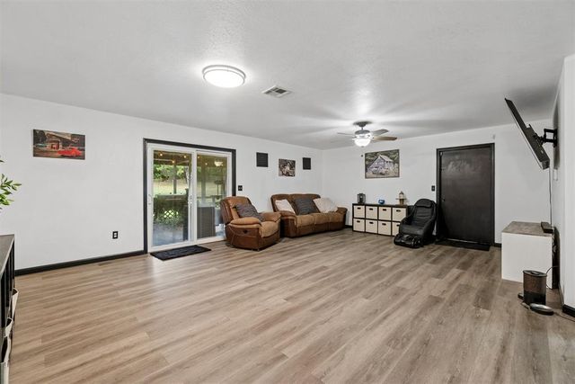 2012 N Moore Avenue, Oklahoma City, OK 73141