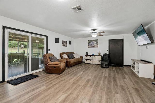 2012 N Moore Avenue, Oklahoma City, OK 73141