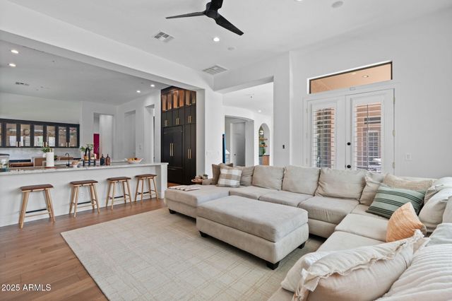 41622 N RIVER BEND Road, Anthem, AZ 85086