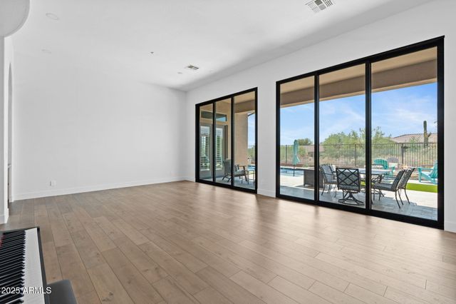 41622 N RIVER BEND Road, Anthem, AZ 85086