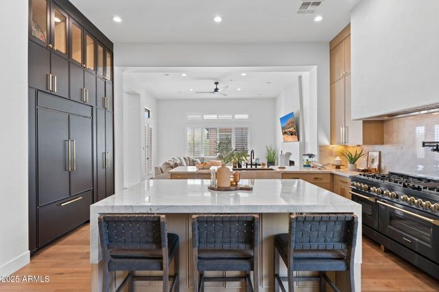 41622 N RIVER BEND Road, Anthem, AZ 85086