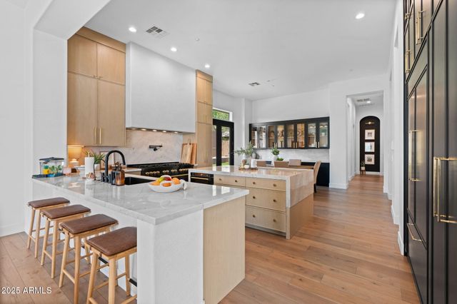 41622 N RIVER BEND Road, Anthem, AZ 85086