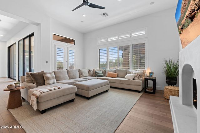 41622 N RIVER BEND Road, Anthem, AZ 85086