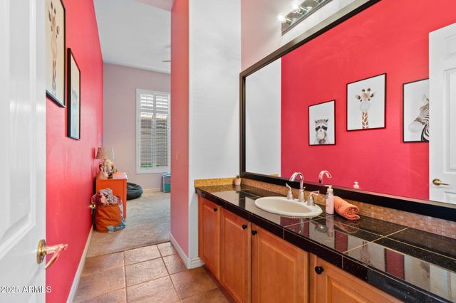 41622 N RIVER BEND Road, Anthem, AZ 85086