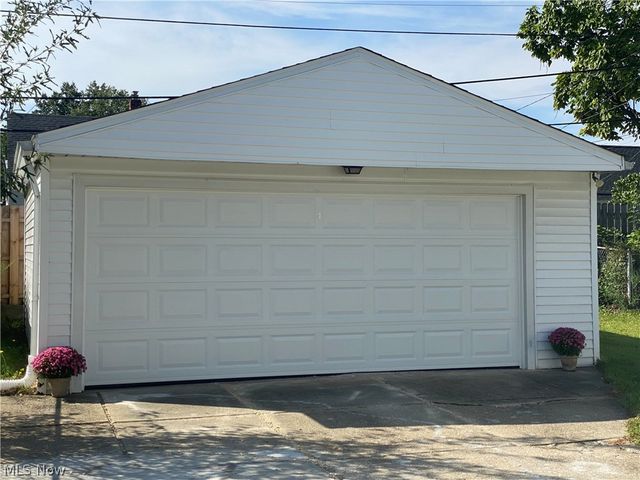 29148 Barjode Road, Willowick, OH 44095