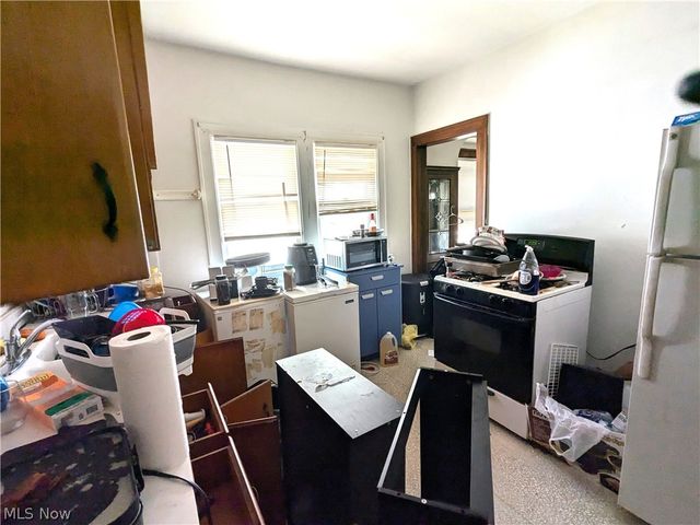 17812 E Park Drive, Cleveland, OH 44119