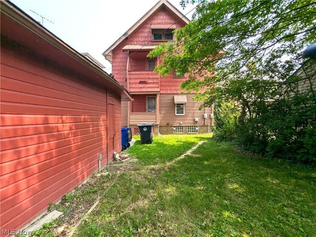 17812 E Park Drive, Cleveland, OH 44119