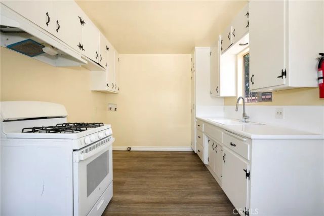6707 Perry Road, Bell Gardens, CA 90201